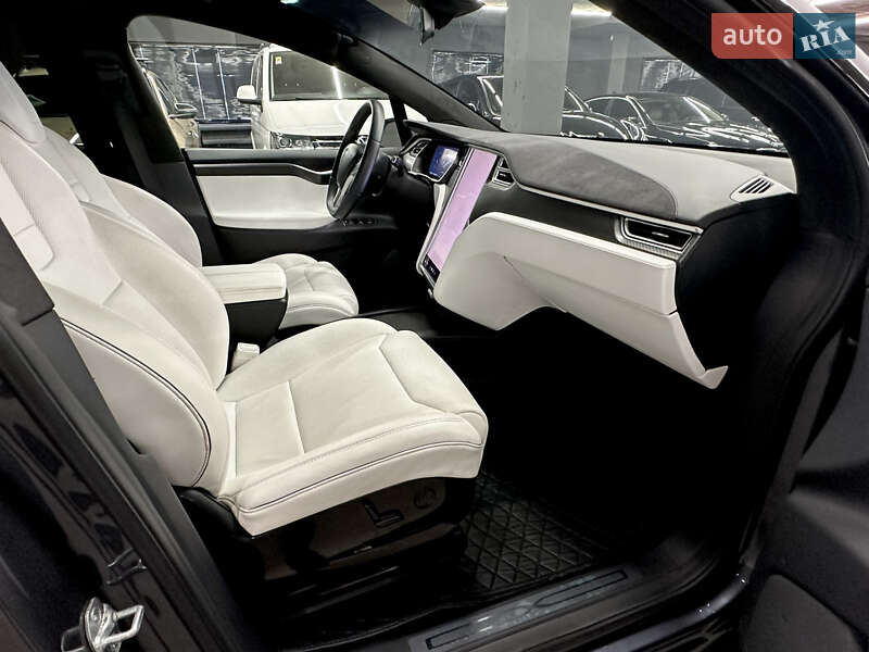 Позашляховик / Кросовер Tesla Model X 2016 в Харкові фото 25 Позашляховик / Кросовер Tesla Model X 2016 в Харкові