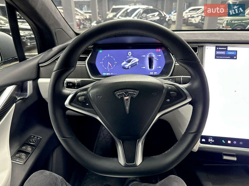 Позашляховик / Кросовер Tesla Model X 2016 в Харкові фото 29 Позашляховик / Кросовер Tesla Model X 2016 в Харкові