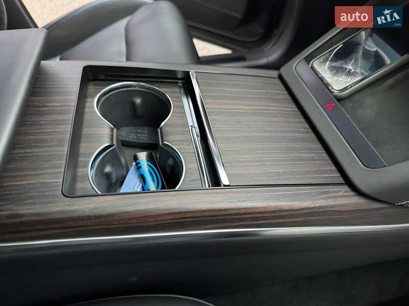 Позашляховик / Кросовер Tesla Model X 2023 в Києві фото 24 Позашляховик / Кросовер Tesla Model X 2023 в Києві