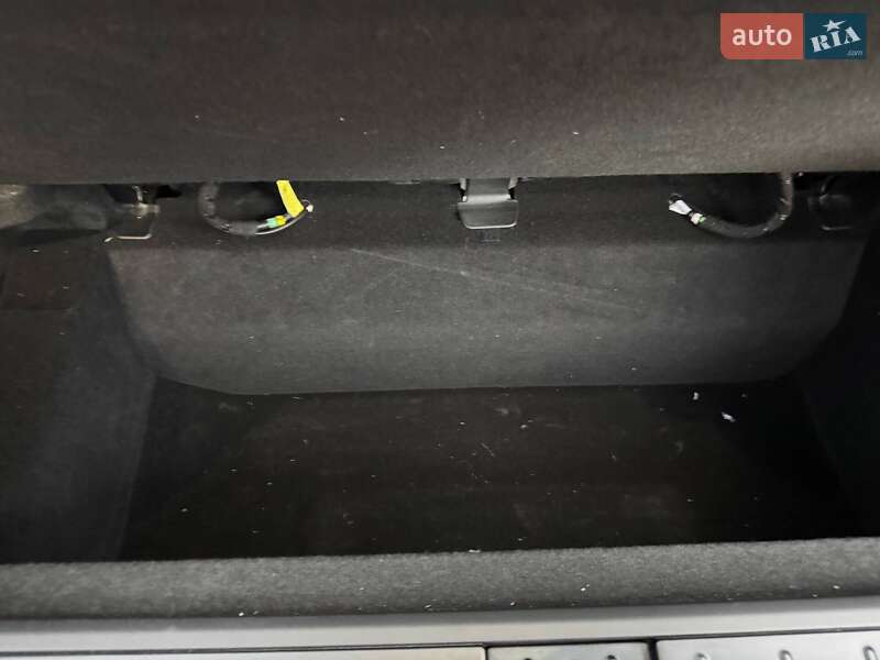 Позашляховик / Кросовер Tesla Model X 2023 в Києві фото 13 Позашляховик / Кросовер Tesla Model X 2023 в Києві