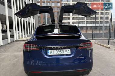 Позашляховик / Кросовер Tesla Model X 2019 в Києві
