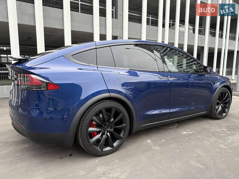 Позашляховик / Кросовер Tesla Model X 2019 в Києві