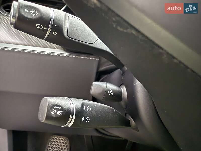 Позашляховик / Кросовер Tesla Model X 2019 в Києві