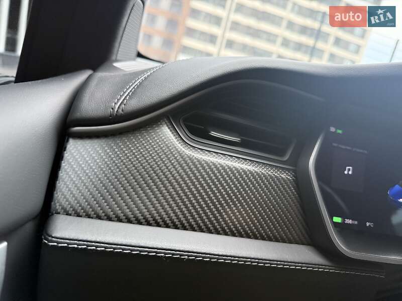 Позашляховик / Кросовер Tesla Model X 2019 в Києві