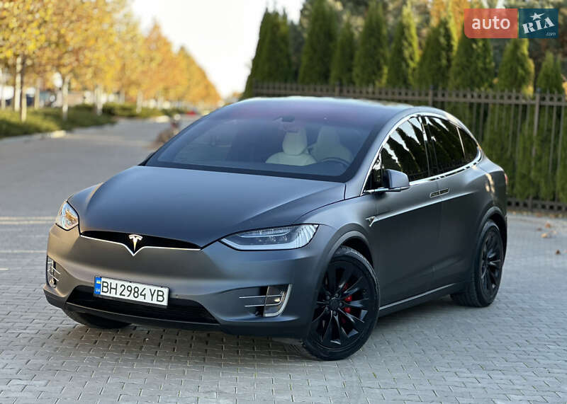 Внедорожник / Кроссовер Tesla Model X 2016 в Одессе фото 6 Внедорожник / Кроссовер Tesla Model X 2016 в Одессе