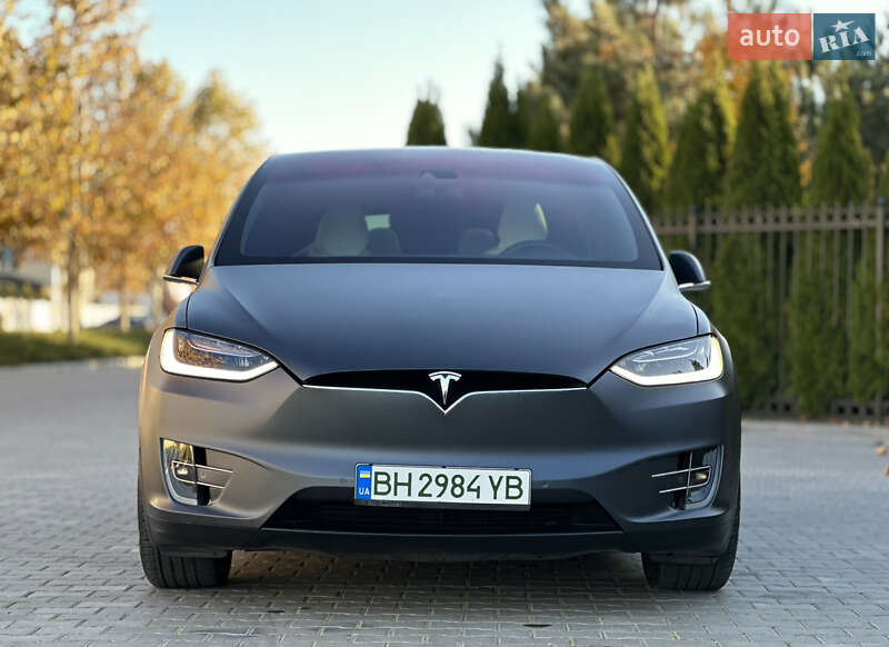 Внедорожник / Кроссовер Tesla Model X 2016 в Одессе фото 17 Внедорожник / Кроссовер Tesla Model X 2016 в Одессе