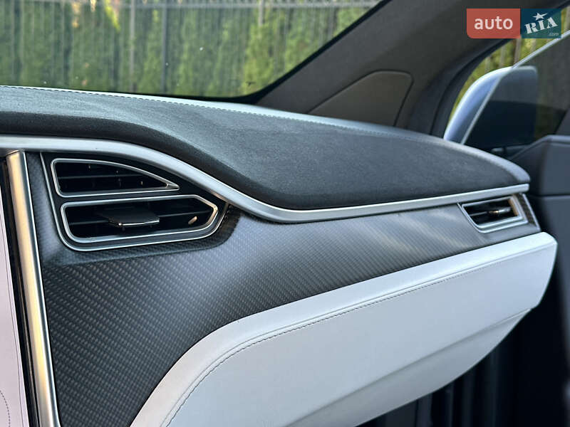 Внедорожник / Кроссовер Tesla Model X 2016 в Одессе фото 77 Внедорожник / Кроссовер Tesla Model X 2016 в Одессе