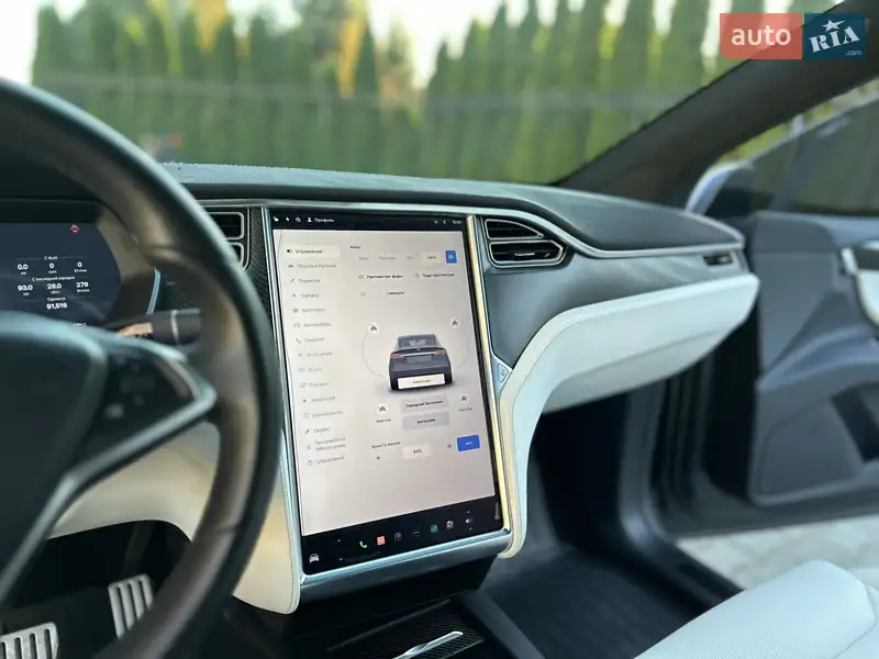 Tesla Model X 2016 VIN 5YJXCBE40GF021102 фото оголошення 78 з 107