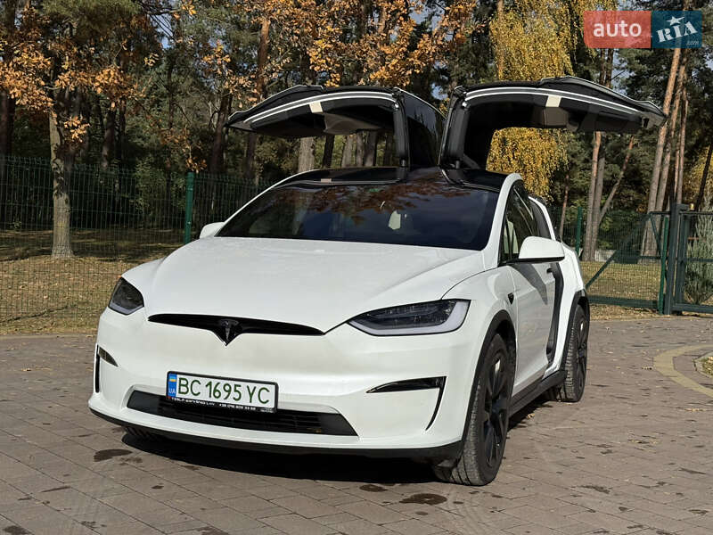 Позашляховик / Кросовер Tesla Model X 2022 в Новояворівську