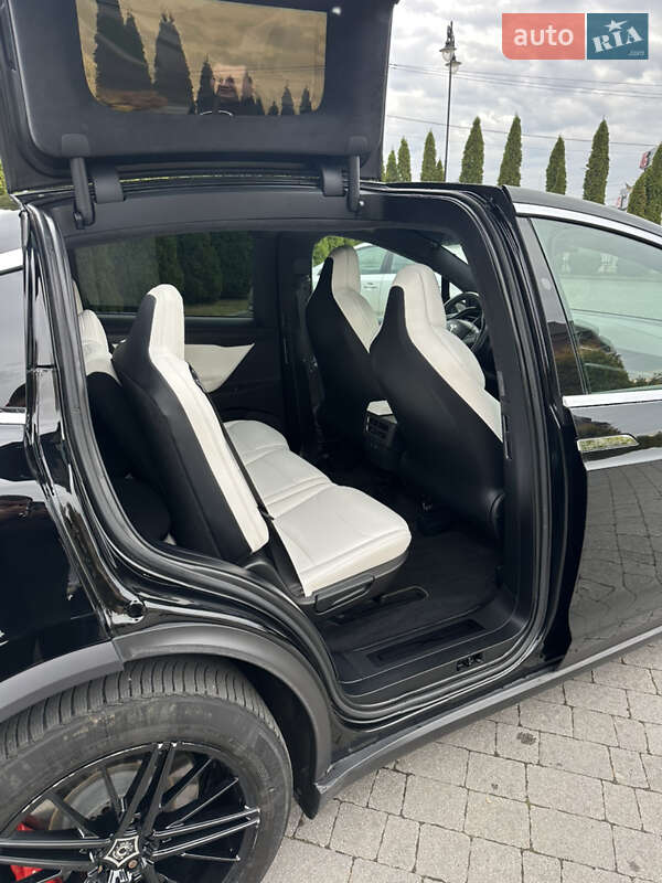 Внедорожник / Кроссовер Tesla Model X 2019 в Львове