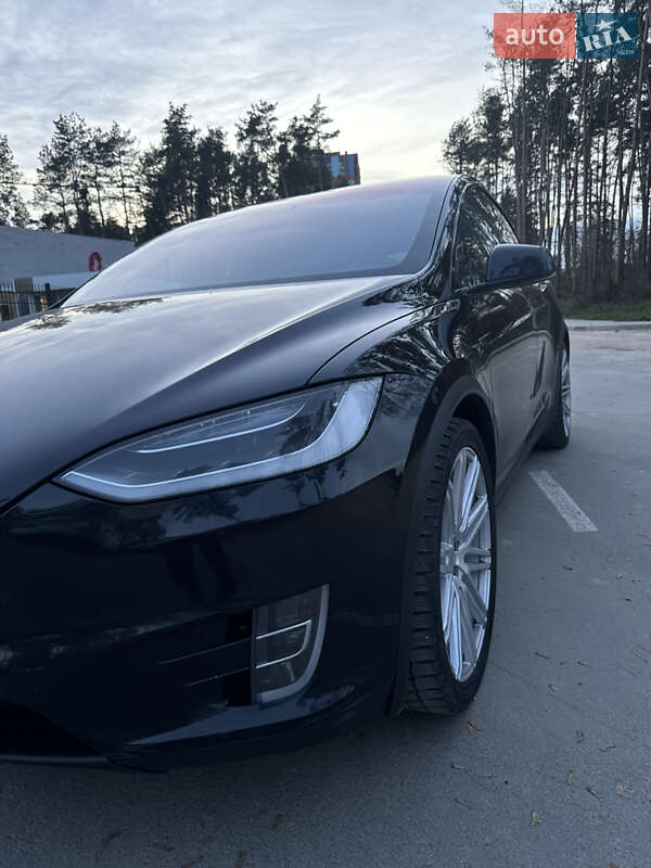 Позашляховик / Кросовер Tesla Model X 2017 в Житомирі фото 10 Позашляховик / Кросовер Tesla Model X 2017 в Житомирі