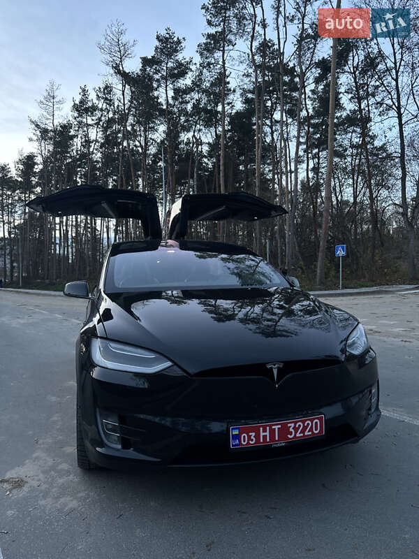 Позашляховик / Кросовер Tesla Model X 2017 в Житомирі фото 20 Позашляховик / Кросовер Tesla Model X 2017 в Житомирі