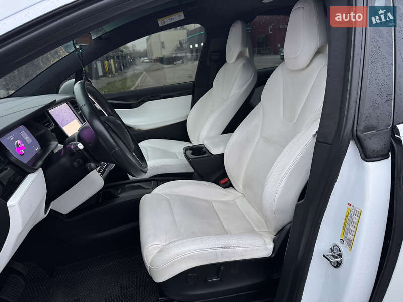 Внедорожник / Кроссовер Tesla Model X 2018 в Киеве