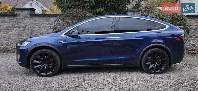 Внедорожник / Кроссовер Tesla Model X 2017 в Хусте