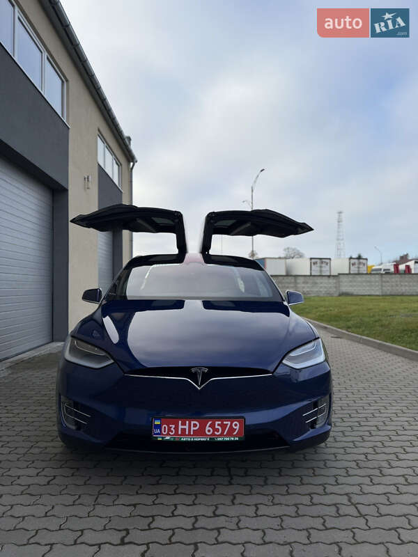 Внедорожник / Кроссовер Tesla Model X 2017 в Радехове фото 6 Внедорожник / Кроссовер Tesla Model X 2017 в Радехове