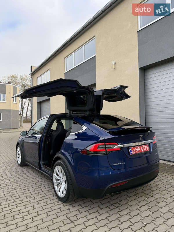 Внедорожник / Кроссовер Tesla Model X 2017 в Радехове фото 12 Внедорожник / Кроссовер Tesla Model X 2017 в Радехове