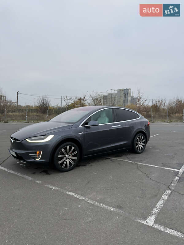 Внедорожник / Кроссовер Tesla Model X 2016 в Киеве фото 35 Внедорожник / Кроссовер Tesla Model X 2016 в Киеве