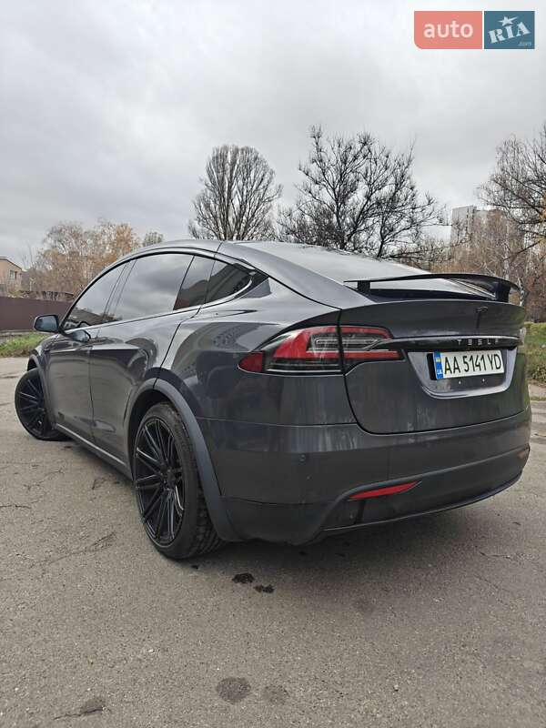 Внедорожник / Кроссовер Tesla Model X 2018 в Киеве