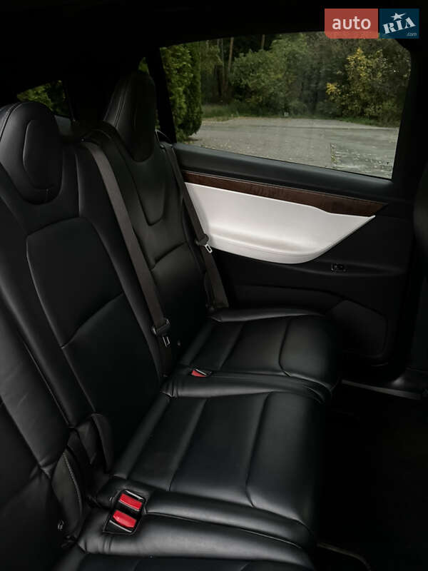 Позашляховик / Кросовер Tesla Model X 2020 в Києві