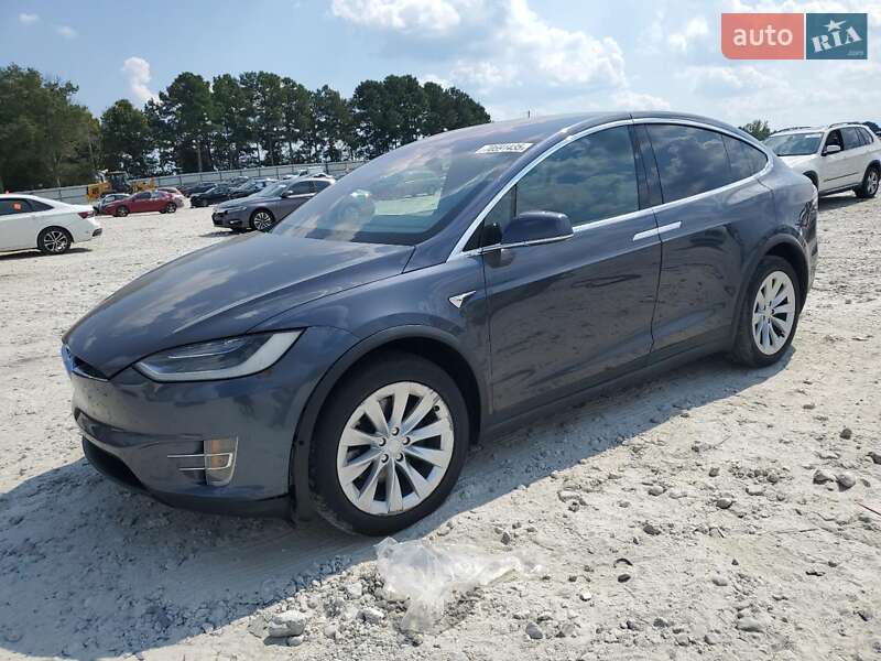 Tesla Model X 2017