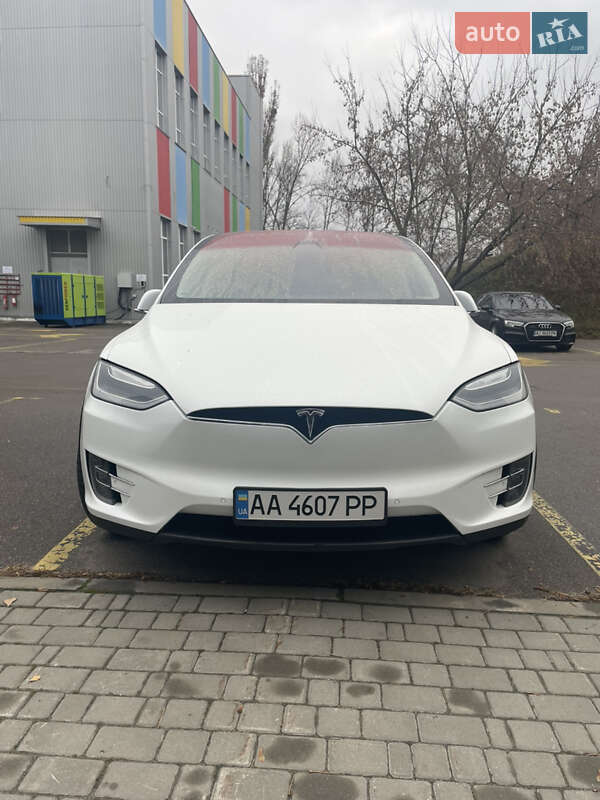 Внедорожник / Кроссовер Tesla Model X 2017 в Киеве фото 2 Внедорожник / Кроссовер Tesla Model X 2017 в Киеве