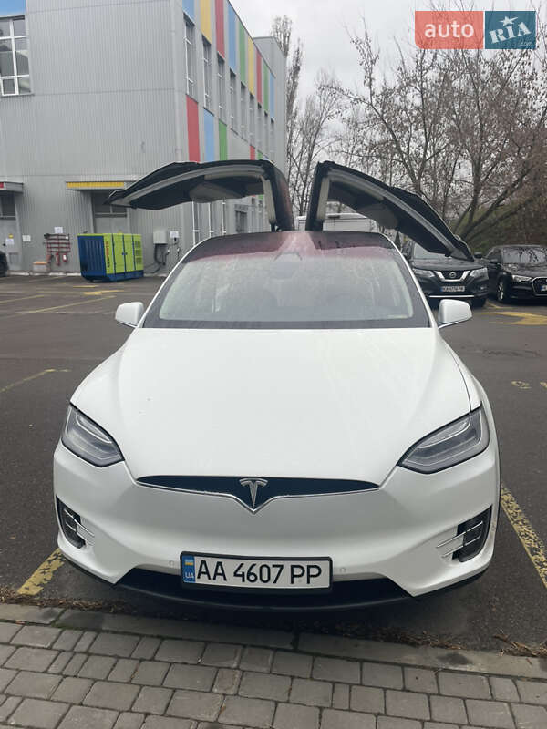 Внедорожник / Кроссовер Tesla Model X 2017 в Киеве фото 10 Внедорожник / Кроссовер Tesla Model X 2017 в Киеве