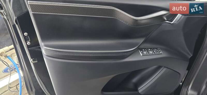 Внедорожник / Кроссовер Tesla Model X 2021 в Львове