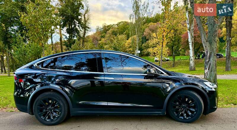 Позашляховик / Кросовер Tesla Model X 2019 в Києві фото 10 Позашляховик / Кросовер Tesla Model X 2019 в Києві