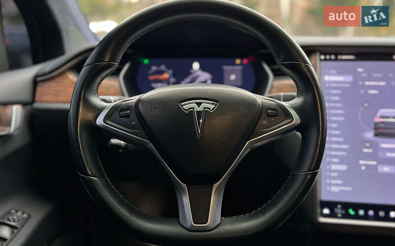 Внедорожник / Кроссовер Tesla Model X 2017 в Львове