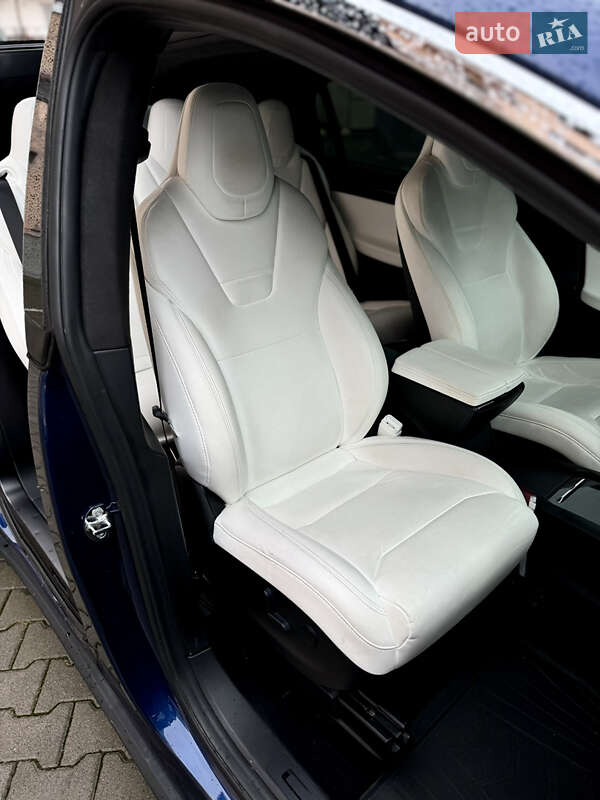 Позашляховик / Кросовер Tesla Model X 2017 в Ужгороді фото 24 Позашляховик / Кросовер Tesla Model X 2017 в Ужгороді