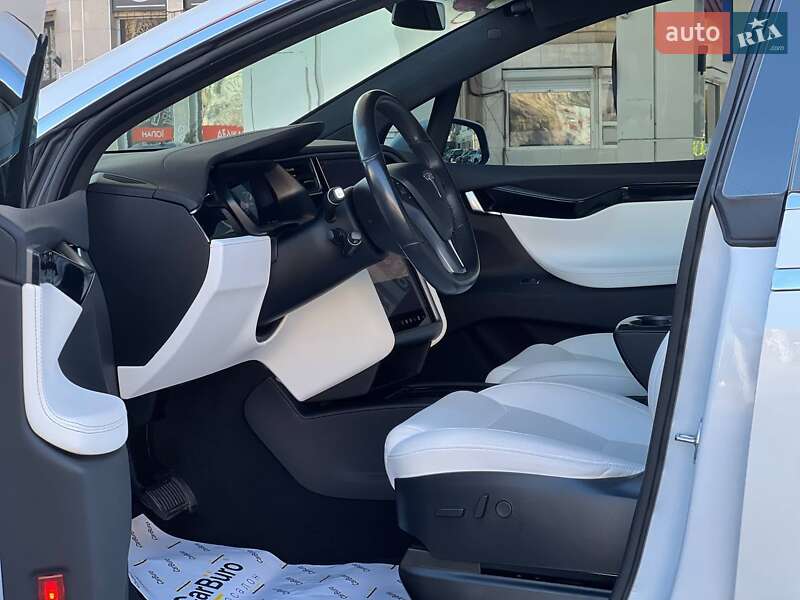 Позашляховик / Кросовер Tesla Model X 2020 в Одесі фото 18 Позашляховик / Кросовер Tesla Model X 2020 в Одесі