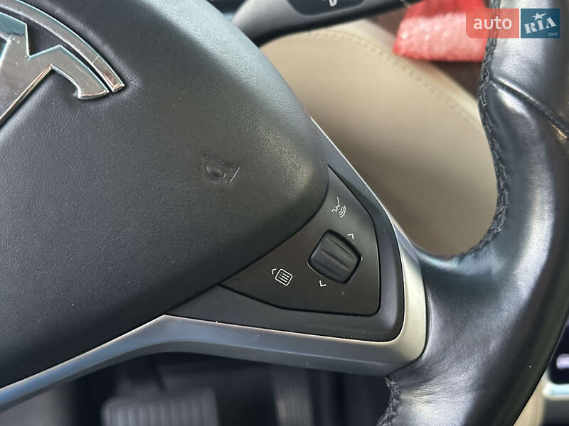 Внедорожник / Кроссовер Tesla Model X 2017 в Харькове