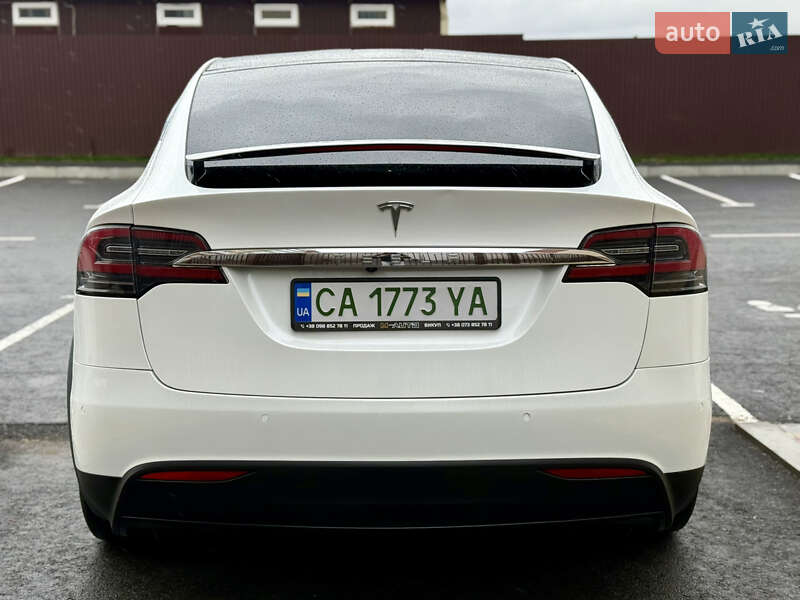 Позашляховик / Кросовер Tesla Model X 2019 в Умані