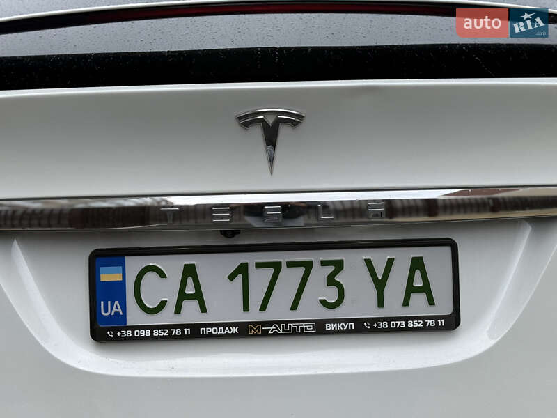 Позашляховик / Кросовер Tesla Model X 2019 в Умані