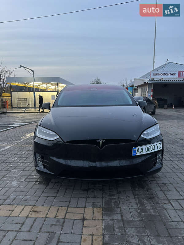 Позашляховик / Кросовер Tesla Model X 2017 в Харкові