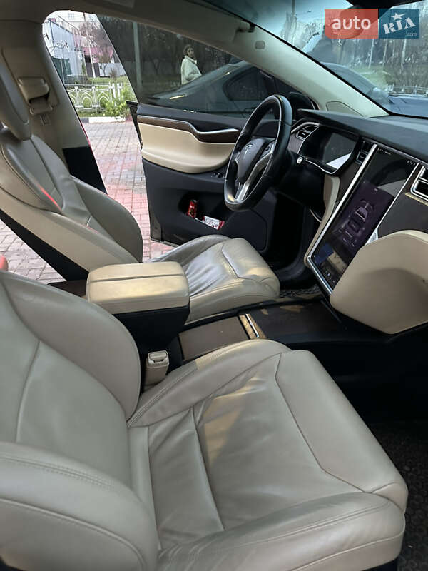 Позашляховик / Кросовер Tesla Model X 2017 в Харкові