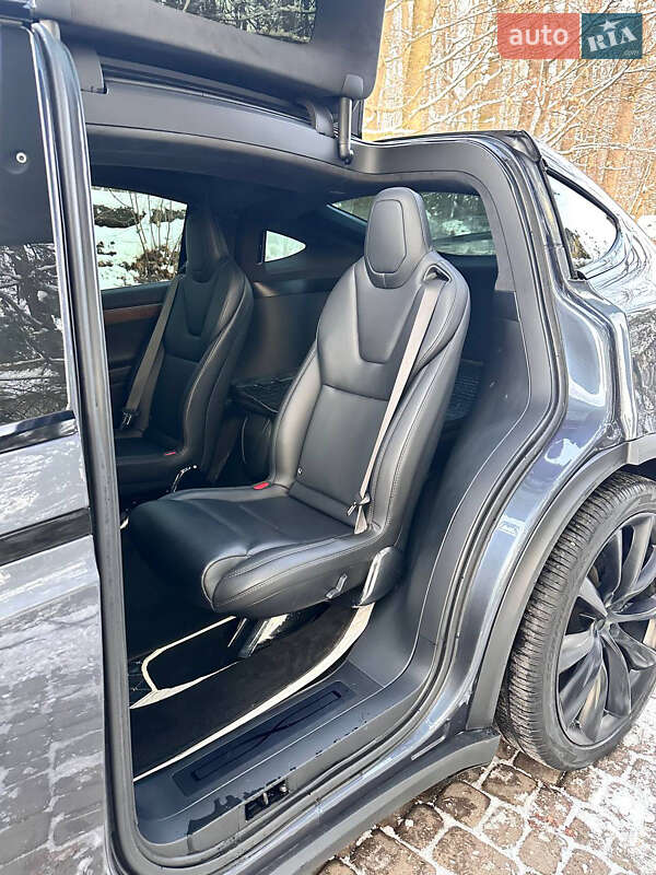Внедорожник / Кроссовер Tesla Model X 2020 в Львове