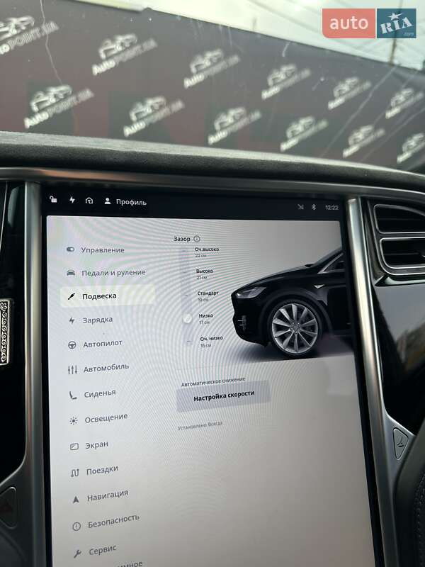 Позашляховик / Кросовер Tesla Model X 2016 в Сумах