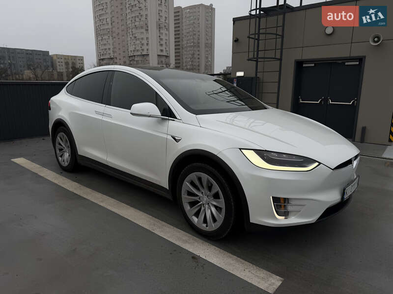Позашляховик / Кросовер Tesla Model X 2020 в Києві