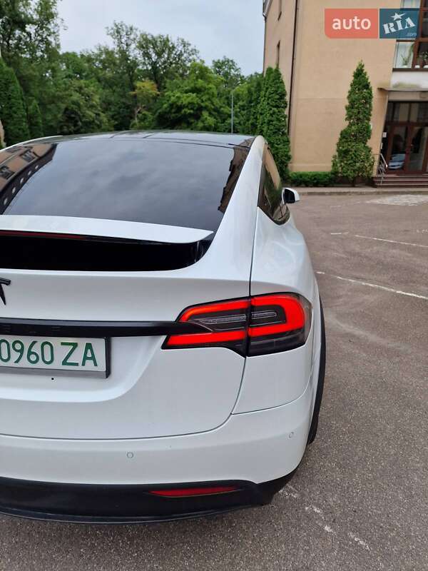 Внедорожник / Кроссовер Tesla Model X 2018 в Киеве