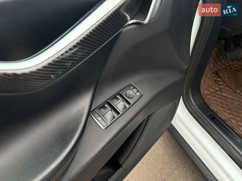 Внедорожник / Кроссовер Tesla Model X 2018 в Киеве фото 8 Внедорожник / Кроссовер Tesla Model X 2018 в Киеве