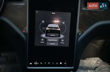 Внедорожник / Кроссовер Tesla Model X 2019 в Ровно