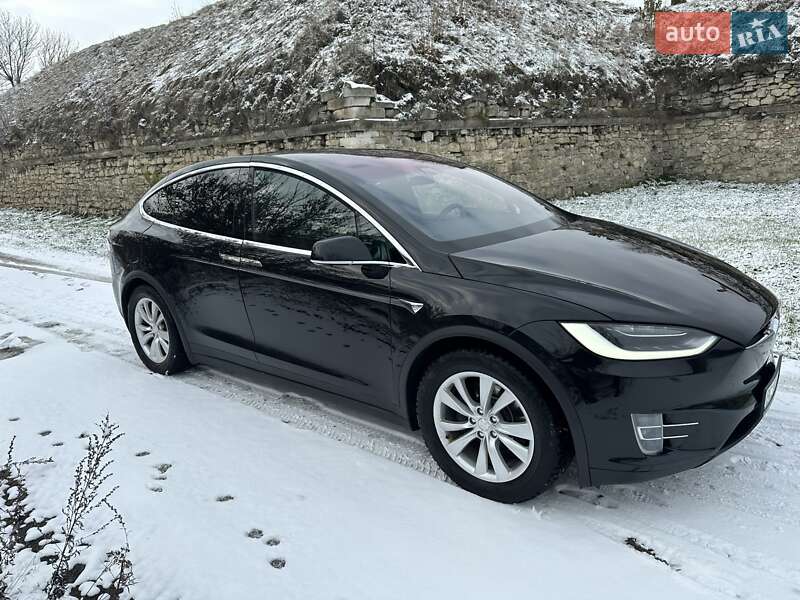 Внедорожник / Кроссовер Tesla Model X 2017 в Золочеве фото 4 Внедорожник / Кроссовер Tesla Model X 2017 в Золочеве