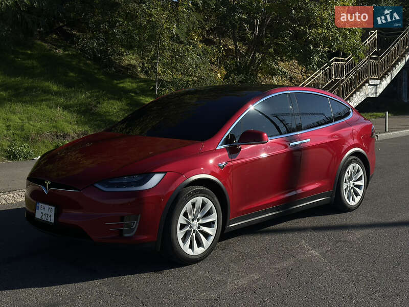Внедорожник / Кроссовер Tesla Model X 2018 в Одессе фото 33 Внедорожник / Кроссовер Tesla Model X 2018 в Одессе