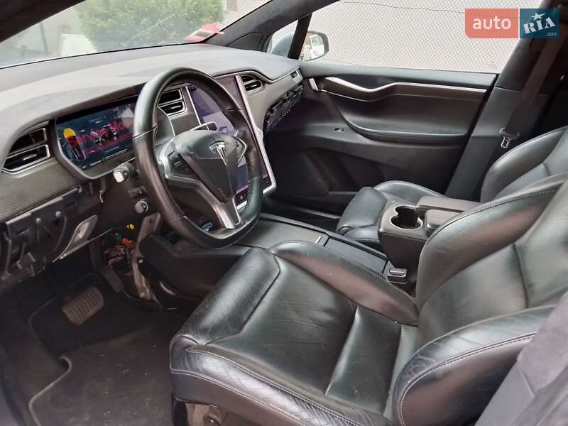 Внедорожник / Кроссовер Tesla Model X 2016 в Львове