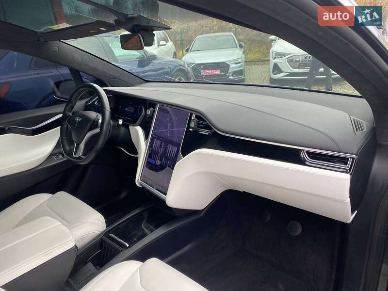 Внедорожник / Кроссовер Tesla Model X 2017 в Львове