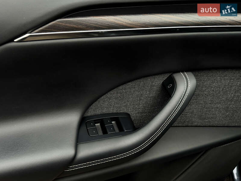 Внедорожник / Кроссовер Tesla Model X 2022 в Киеве