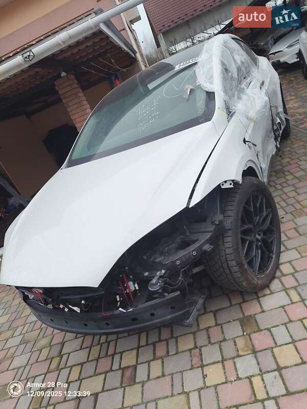 Внедорожник / Кроссовер Tesla Model X 2019 в Киеве фото 2 Внедорожник / Кроссовер Tesla Model X 2019 в Киеве