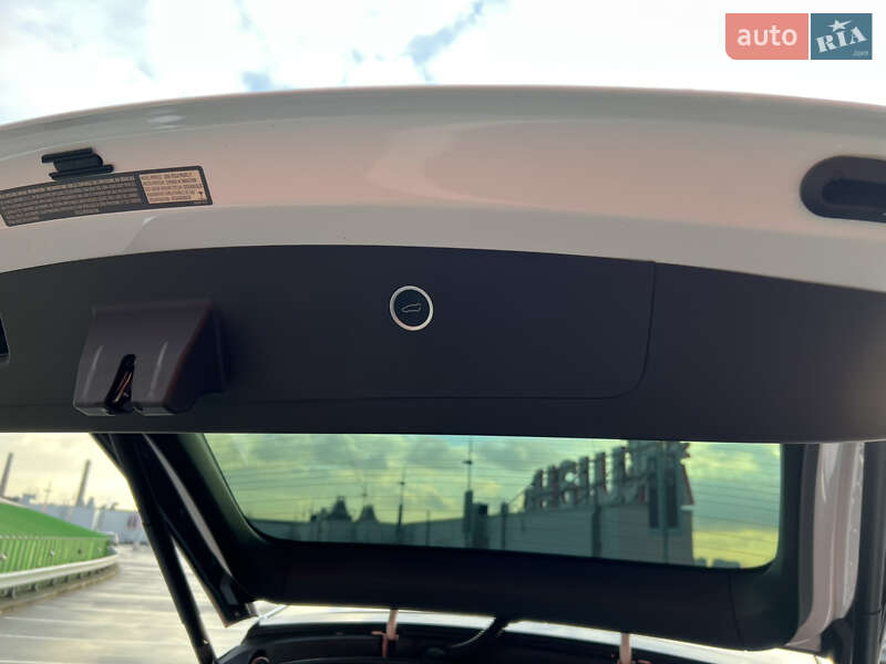 Внедорожник / Кроссовер Tesla Model X 2016 в Киеве фото 16 Внедорожник / Кроссовер Tesla Model X 2016 в Киеве