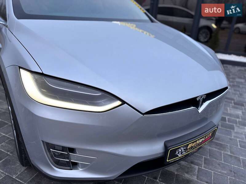 Внедорожник / Кроссовер Tesla Model X 2018 в Коломые